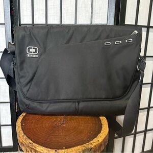 OGIO Black Messenger Computer Bag NWOT Lots Storage